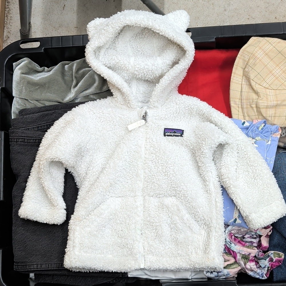 Patagonia Baby Furry Friends Kids Fleece Hoodie in White